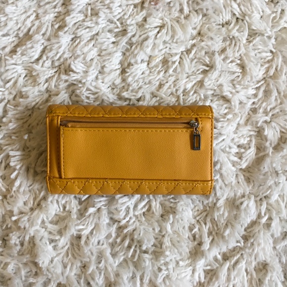 πβ¨ GUESS PURSE AND MATCHING WALLET SET - Picture 5 of 11
